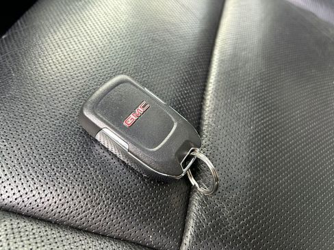 Used 2019 GMC Yukon SLT image 33