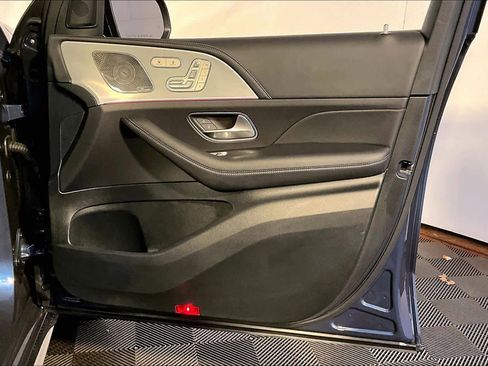 Used 2025 Mercedes-Benz GLE 350 4MATIC image 23