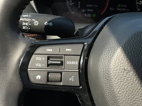 Certified 2025 Honda HR-V Sport image 15