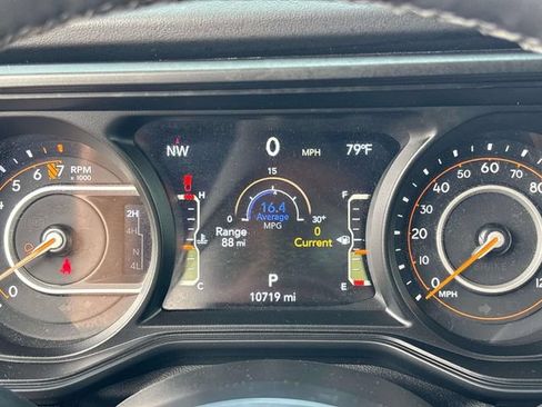 Used 2025 Jeep Gladiator Mojave w/ Safety Group AWD/4WD image 29