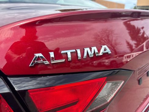 Used 2022 Nissan Altima 2.5 SV w/ SV Premium Package AWD/4WD image 14