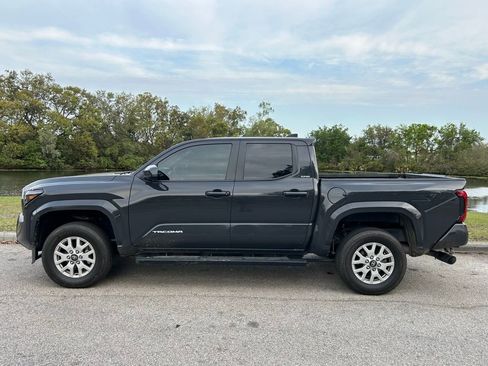 Certified 2024 Toyota Tacoma SR5 image 2
