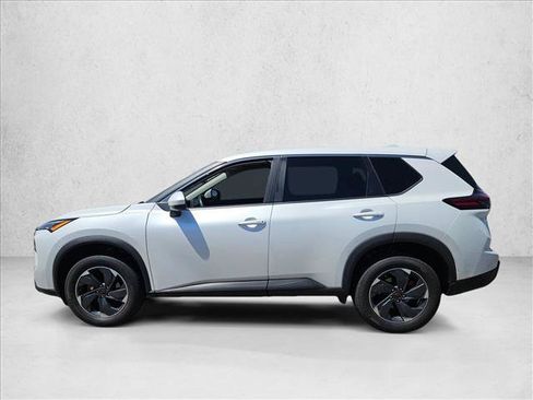 Used 2024 Nissan Rogue SV AWD/4WD image 5