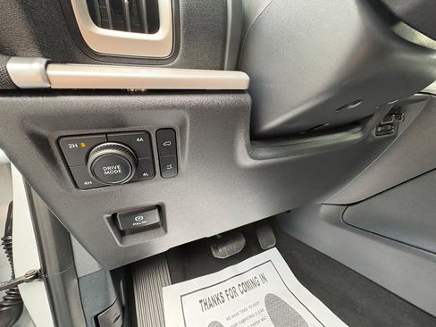 Used 2025 Ford Expedition Max Active AWD/4WD image 17