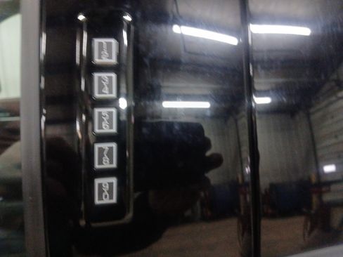 Used 2023 Ford F150 Lariat w/ Equipment Group 502A High image 10