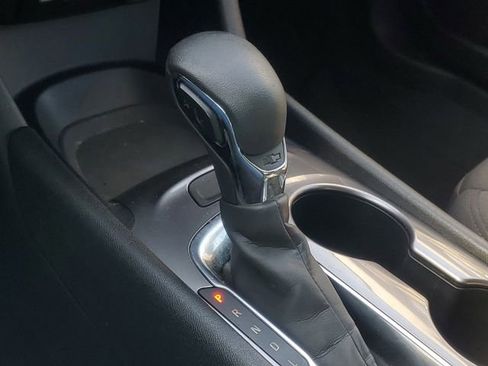 Used 2021 Chevrolet Malibu LS image 24