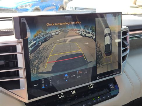 Used 2023 Toyota Tundra Capstone image 18