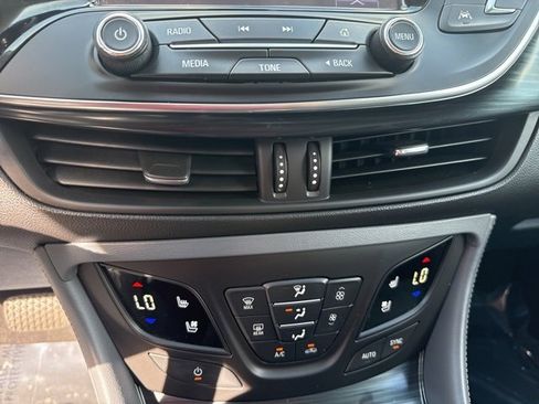 Used 2019 Buick Envision Premium w/ Driver Confidence Package image 20