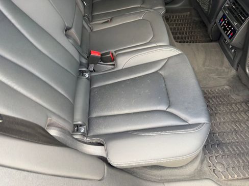 Used 2019 Audi Q8 Premium Plus AWD/4WD image 20
