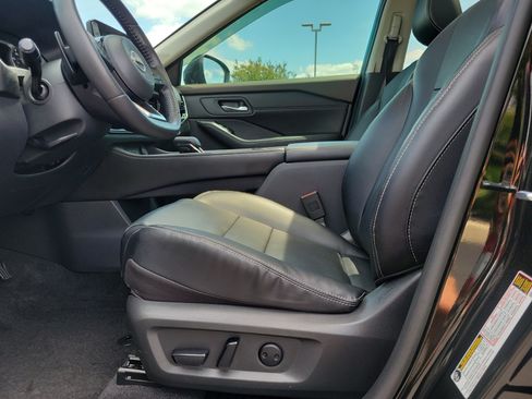Certified 2023 Nissan Rogue SL w/ SL Premium Package AWD/4WD image 16