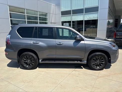 Used 2020 Lexus GX 460 Premium w/ Premium Package AWD/4WD image 8