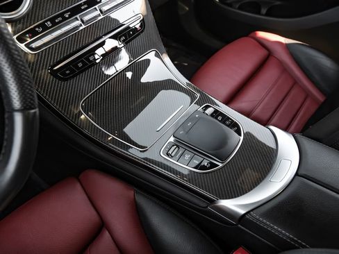 Used 2022 Mercedes-Benz GLC 43 AMG 4MATIC image 24