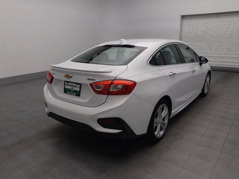 Used 2017 Chevrolet Cruze Premier FWD image 9