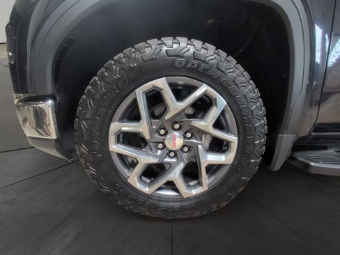 Used 2022 GMC Sierra 1500 SLT w/ SLT Premium Plus Package image 14