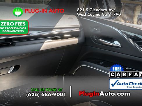 Used 2023 Cadillac Escalade Sport w/ Touring Package AWD/4WD image 21