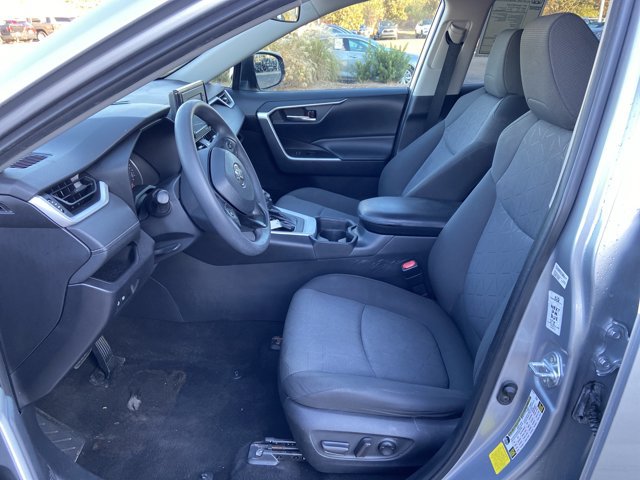 Used 2021 Toyota RAV4 XLE FWD image 34