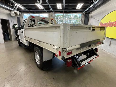 Used 2019 Ford F250 XL image 3