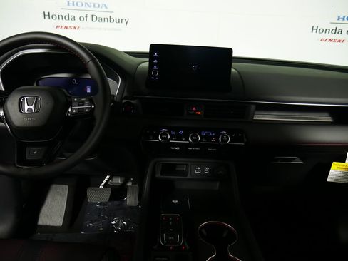 New 2025 Honda Pilot Black Edition image 15