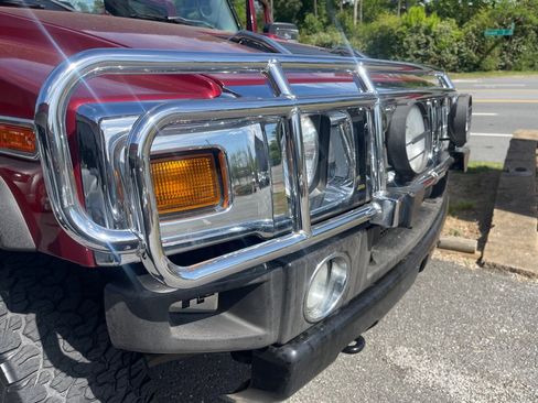 Used 2004 HUMMER H2 w/ Preferred Equipment Group image 32