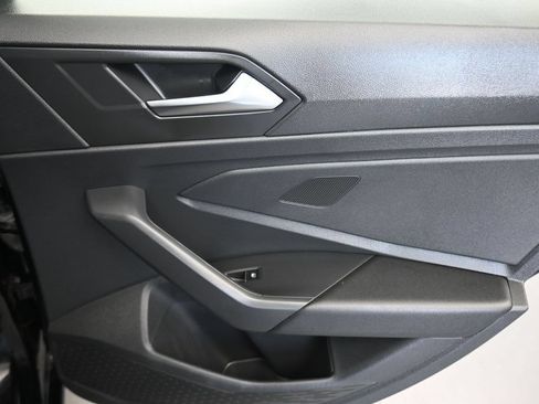 Used 2024 Volkswagen Jetta SE FWD image 33