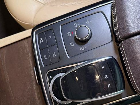 Used 2017 Mercedes-Benz GLS 450 4MATIC w/ Premium Package image 18