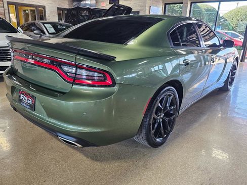 Used 2019 Dodge Charger SXT w/ Plus Group image 7