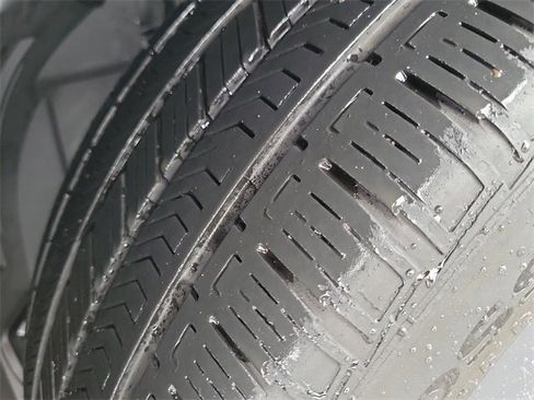 Used 2024 Land Rover Defender 110 Carpathian Edition image 25