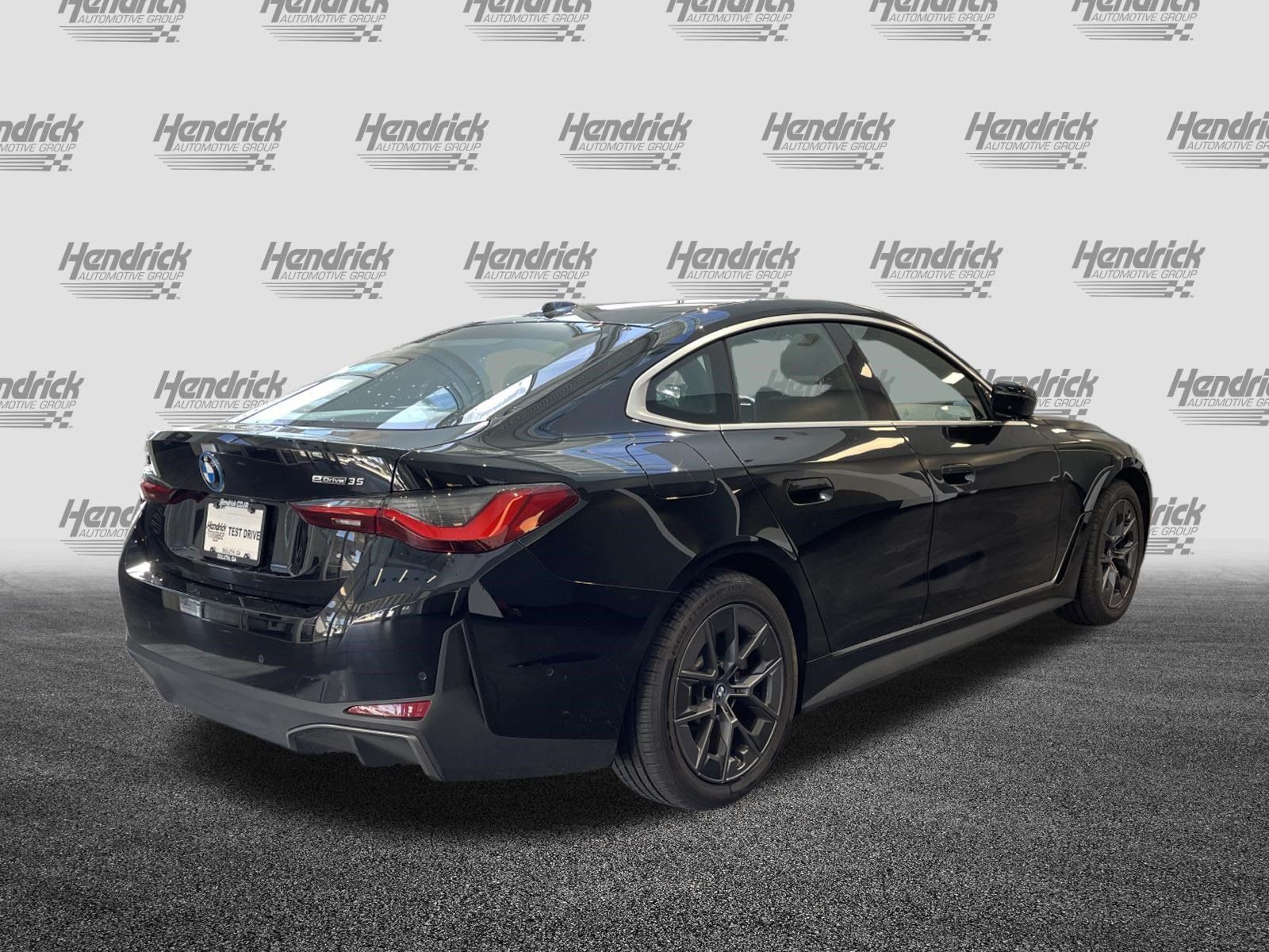 Used 2023 BMW i4 eDrive35 w/ Premium Package RWD image 10