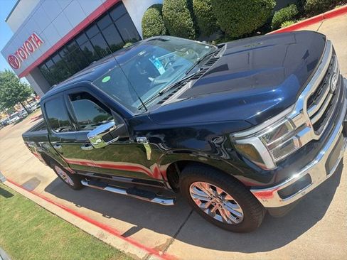 Used 2025 Ford F150 Lariat w/ Equipment Group 502A High AWD/4WD image 8