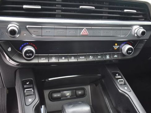 Used 2022 Kia Telluride EX w/ EX Premium Package AWD/4WD image 31