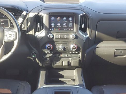 Used 2021 GMC Sierra 1500 AT4 AWD/4WD image 16