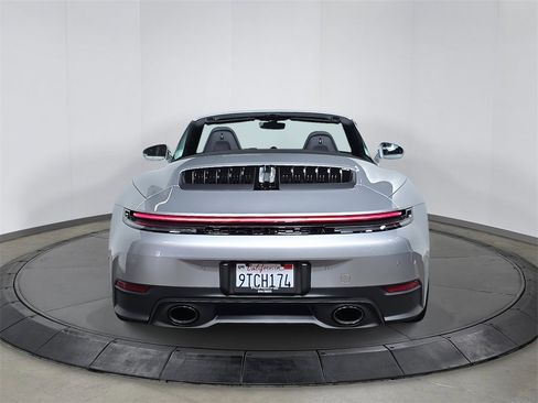 Used 2025 Porsche 911 Carrera image 6