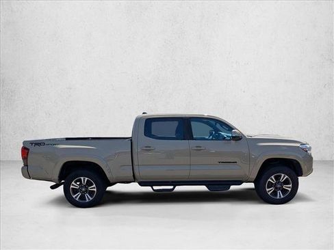 Used 2019 Toyota Tacoma TRD Sport RWD image 4