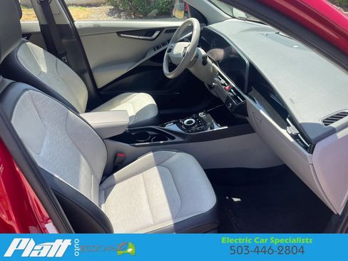 Used 2023 Kia Niro Wave w/ Wave Preserve Package FWD image 46