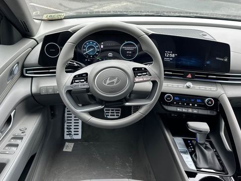 New 2026 Hyundai Elantra Sport image 11