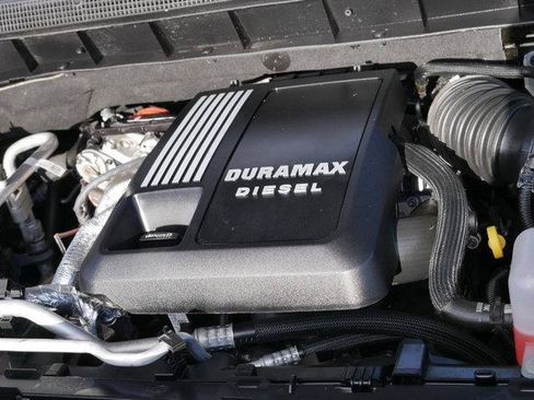 Used 2023 Chevrolet Silverado 1500 RST AWD/4WD image 10