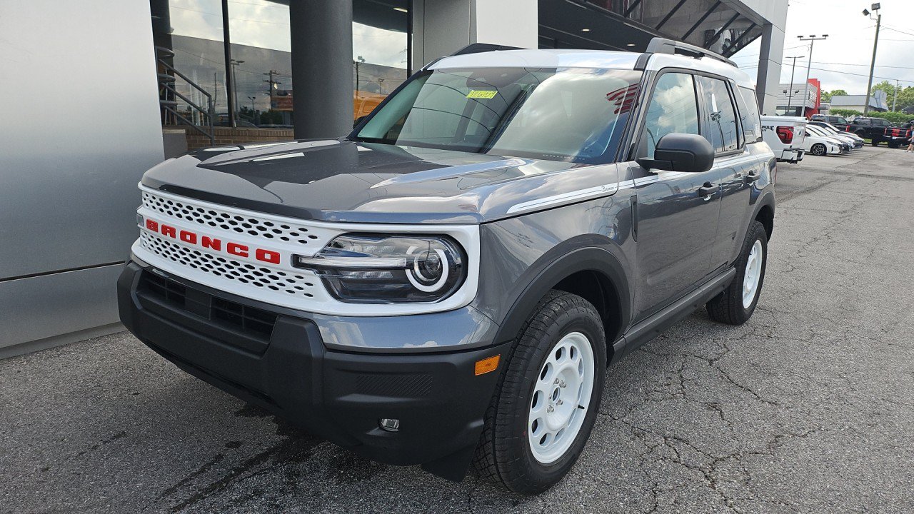New 2026 Ford Bronco Sport Heritage w/ Convenience Package AWD/4WD image 1