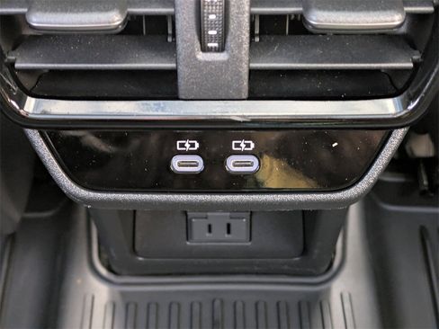 Used 2023 Lexus RZ 450e Premium image 5