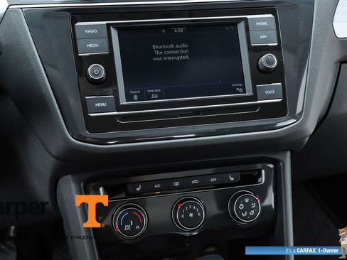 Used 2022 Volkswagen Tiguan S image 62