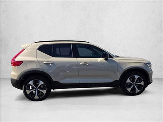 Used 2026 Volvo XC40 B4 Core w/ Protection Package Premier FWD video 4