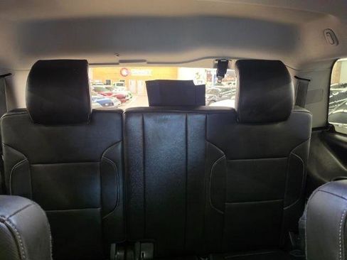 Used 2018 Chevrolet Tahoe Premier AWD/4WD image 35