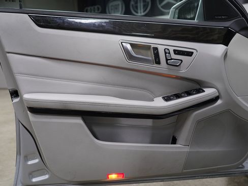 Used 2014 Mercedes-Benz E 350 Sedan w/ Premium 1 Package image 9