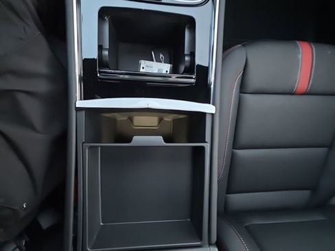 New 2026 Chevrolet Traverse RS image 29