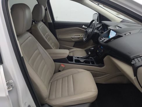 Used 2017 Ford Escape Titanium image 21