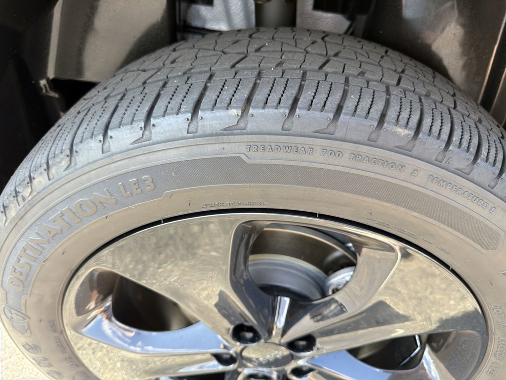 Used 2019 Jeep Compass Latitude AWD/4WD image 30