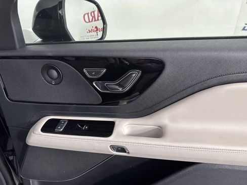 New 2025 Lincoln Aviator 2WD w/ Jet Appearance Package image 23