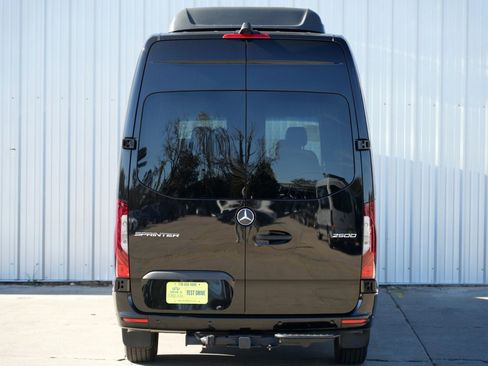 Used 2024 Mercedes-Benz Sprinter 2500 image 49