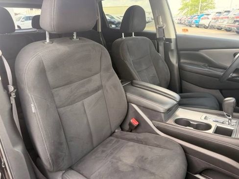 Used 2023 Nissan Murano S AWD/4WD image 17