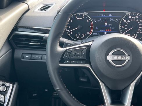 Used 2024 Nissan Altima 2.5 SR w/ SR Premium Package image 20