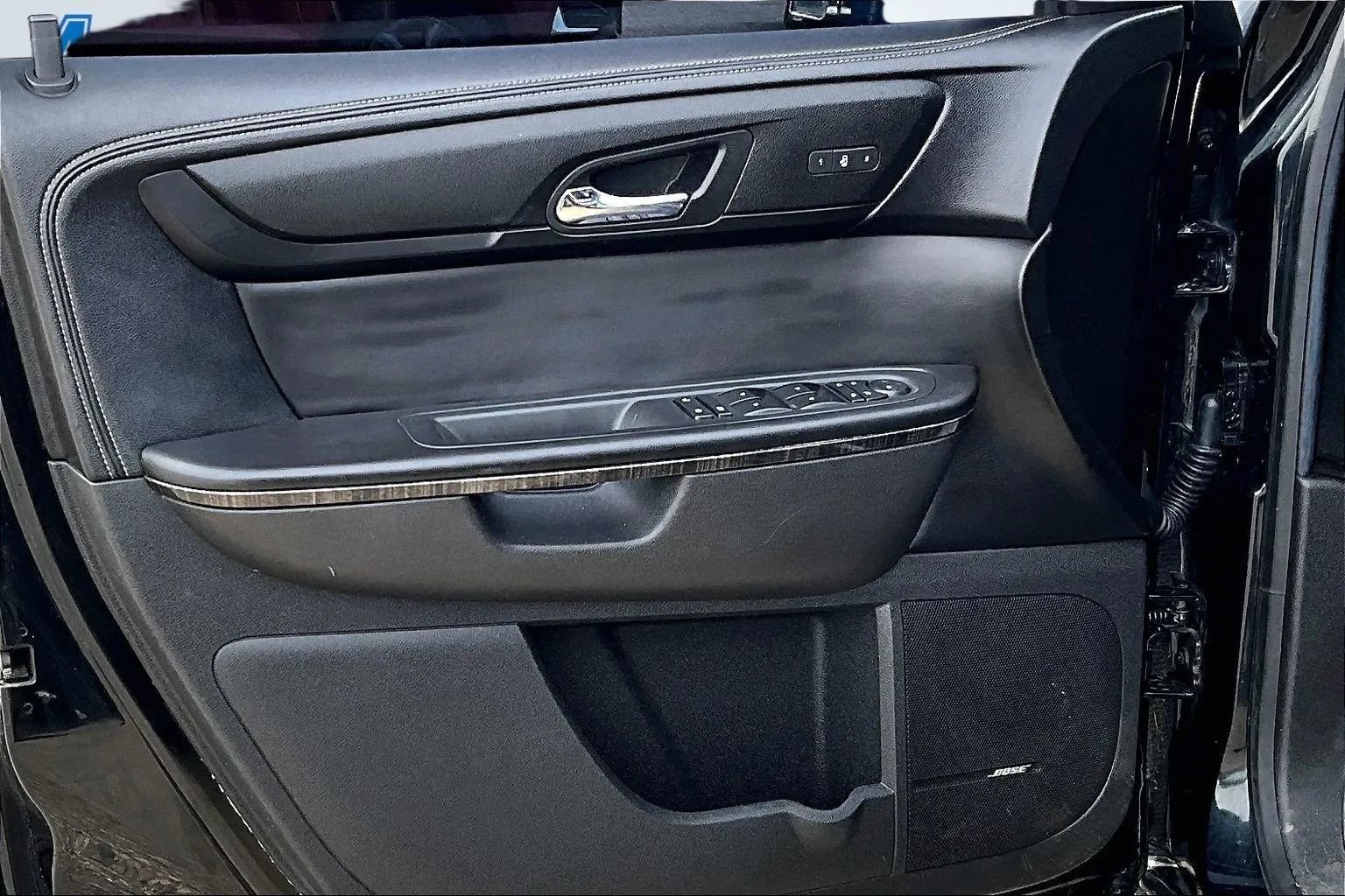 Used 2013 GMC Acadia SLT AWD/4WD image 25